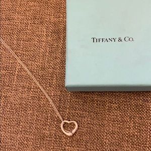 Tiffany-Elsa Peretti open heart pendent